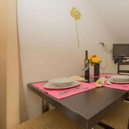 In With Pool Access, Terrace, Air Conditioning, Wi-fi, 3548-2 Pakostane
