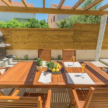 In With Pool Access, Terrace, Air Conditioning, Wi-fi, 3548-2 Pakostane