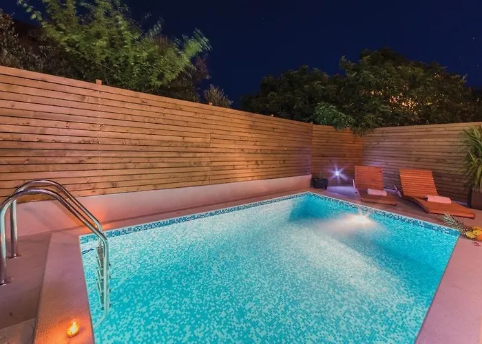 In With Pool Access, Terrace, Air Conditioning, Wi-fi, 3548-2 Apartman *