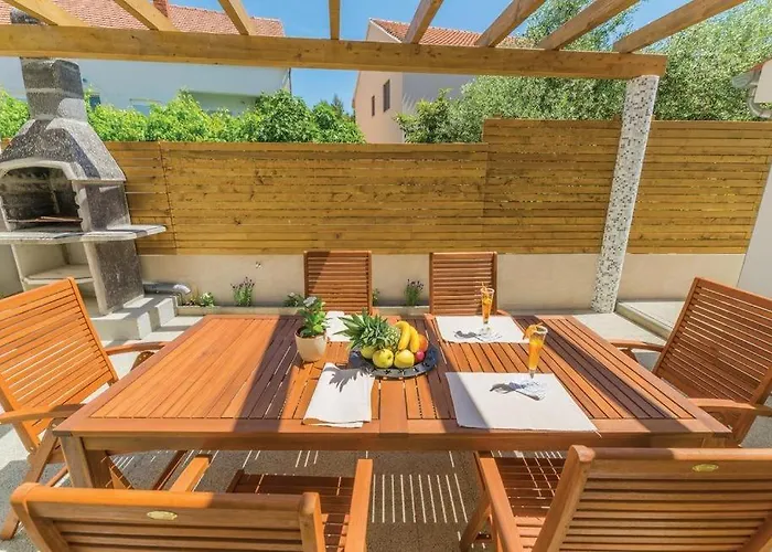 In With Pool Access, Terrace, Air Conditioning, Wi-fi, 3548-2 Pakostane