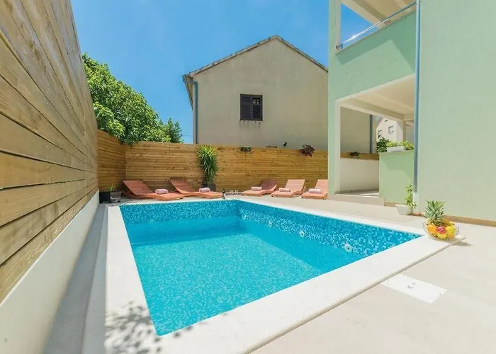 In With Pool Access, Terrace, Air Conditioning, Wi-fi, 3548-2 Apartman